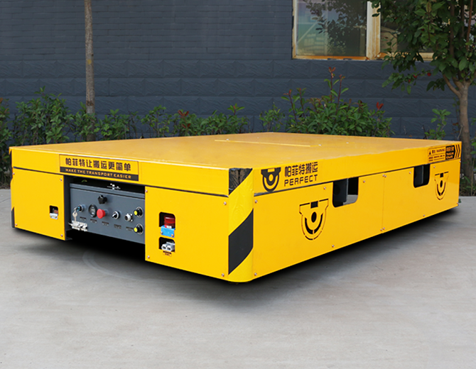 无轨电动胶轮车